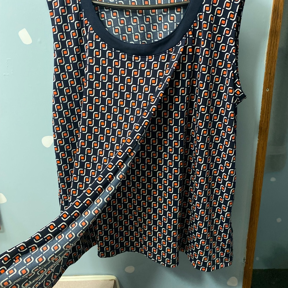 Waterfall Tank Blouse - Picture 2 of 4